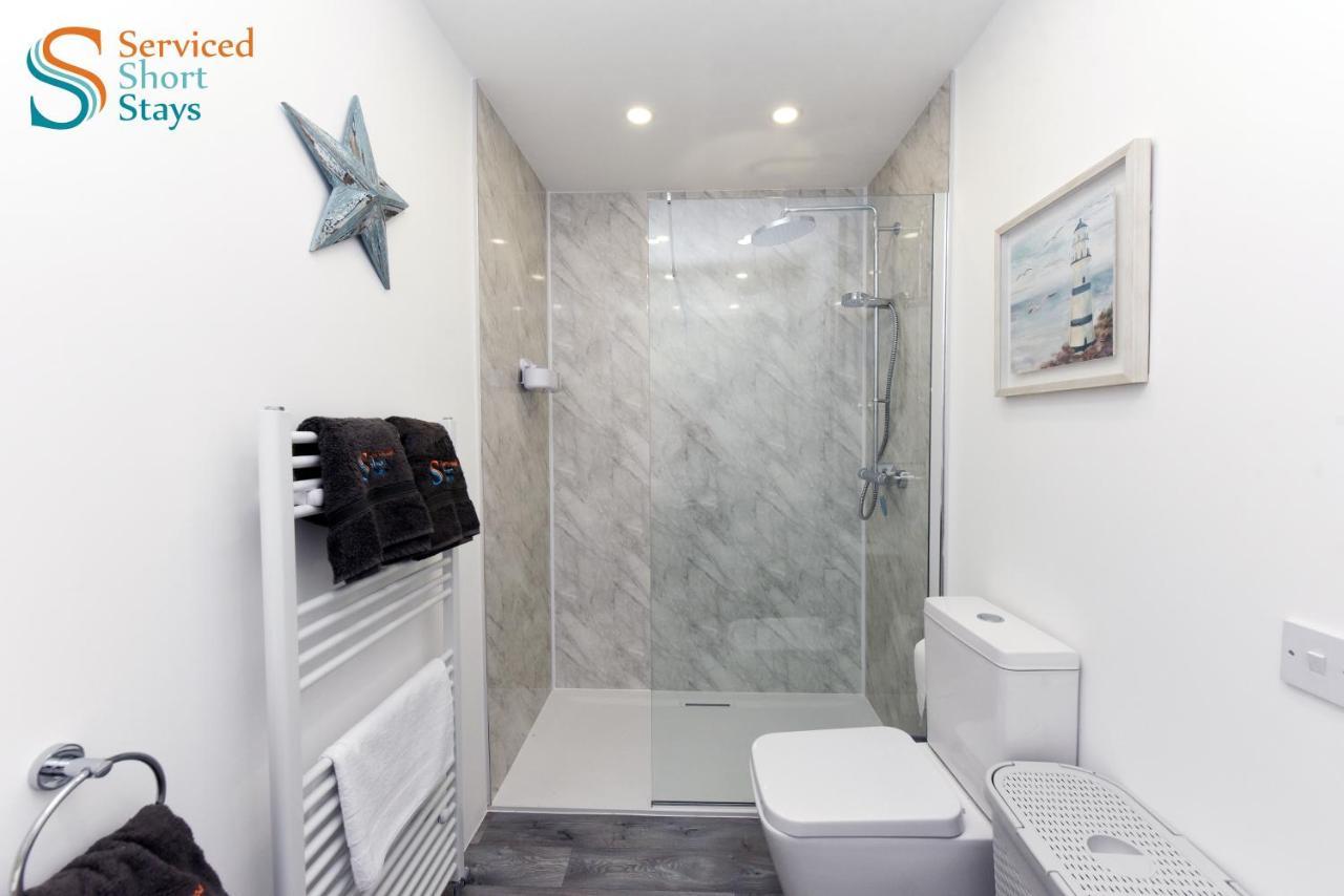 Apartment Two Bedroom Ground Floor Near The