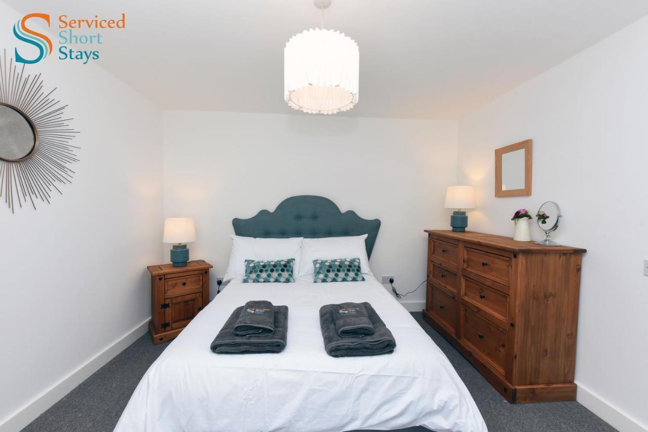 Two Bedroom Ground Floor Near The *